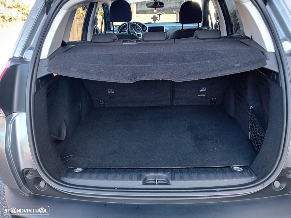 Peugeot 2008 1.6 BlueHDi Style - 20