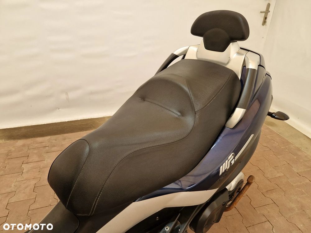 Piaggio MP-3 - 18