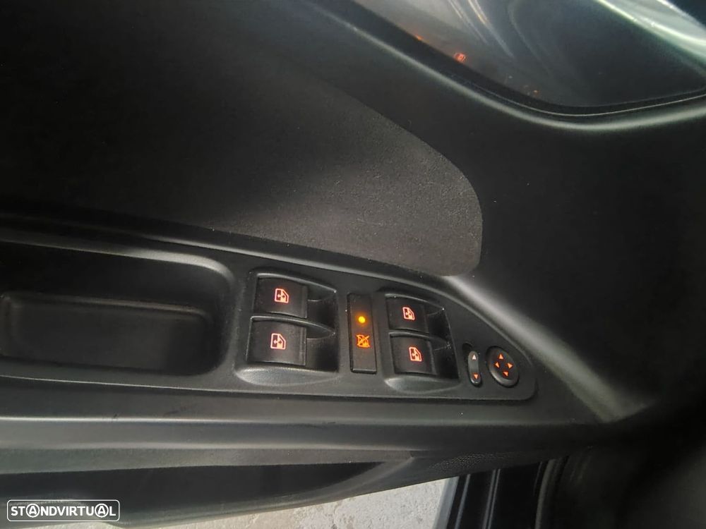 Fiat Tipo Station Wagon 1.6 M-Jet Lounge - 8
