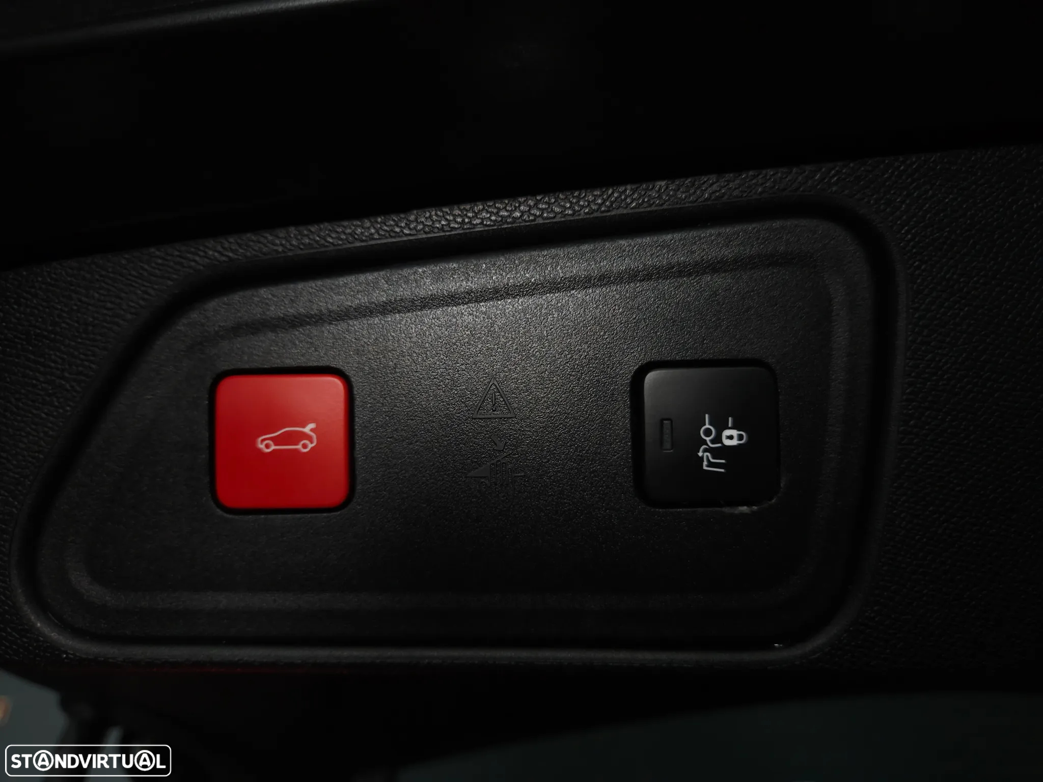 Peugeot 3008 Hybrid 225 e-EAT8 GT - 28