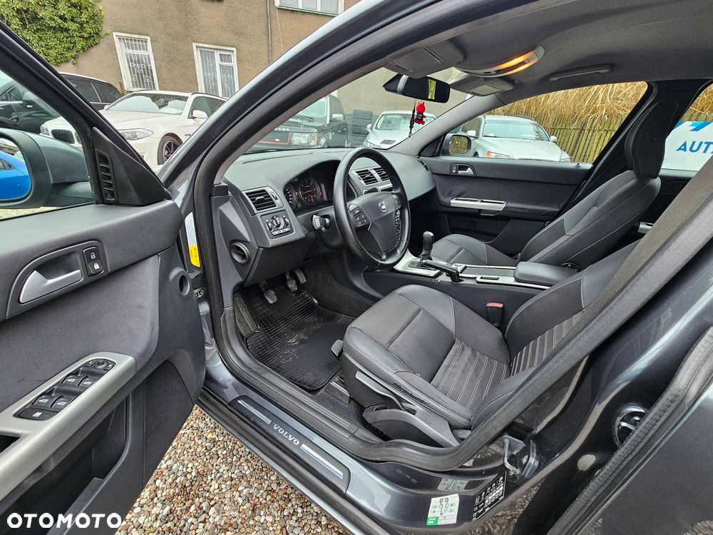 Volvo V50 2.0D DPF Momentum - 10