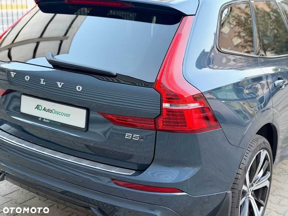 Volvo XC 60 B5 B AWD Ultimate Dark - 12