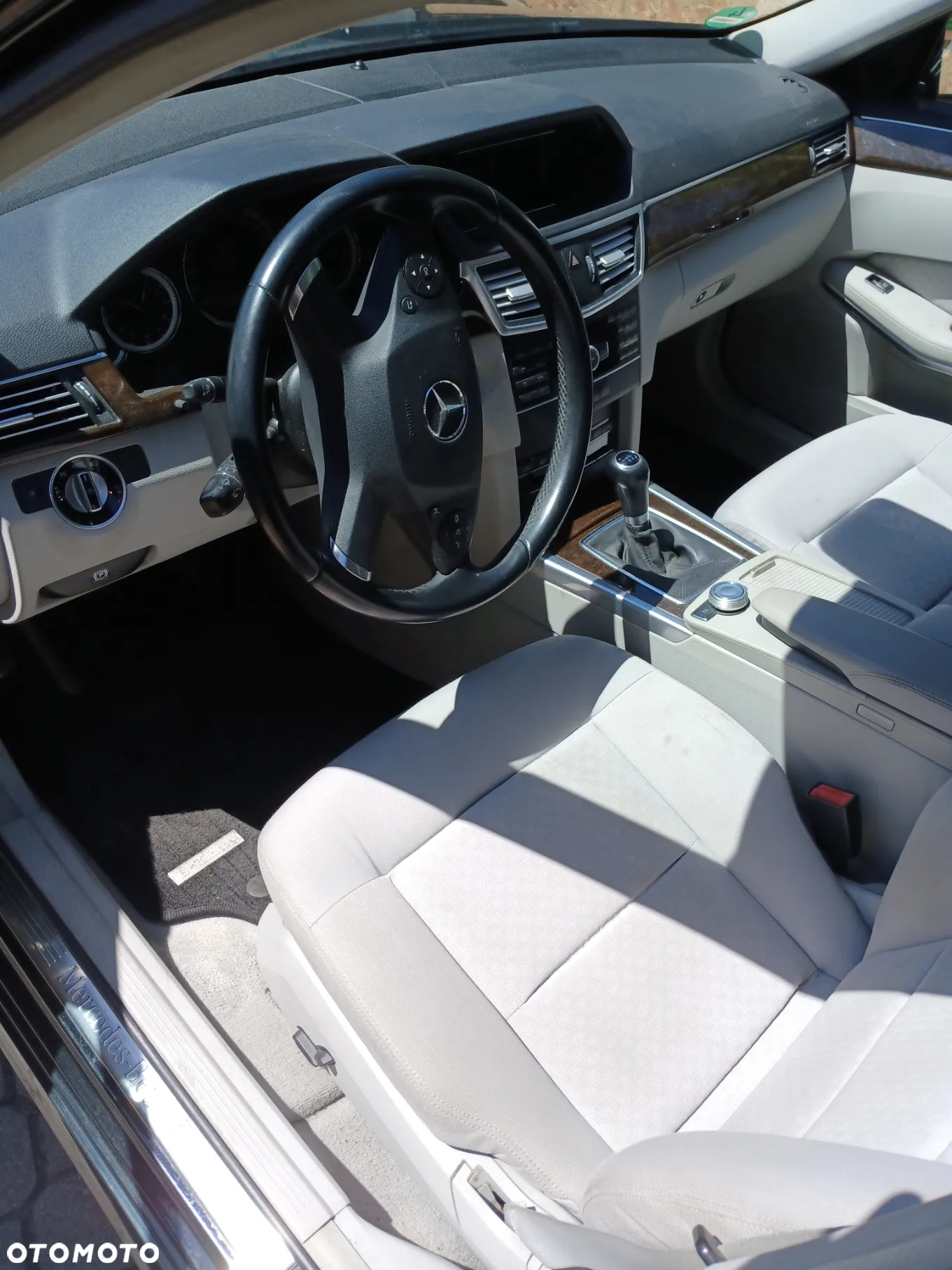 Mercedes-Benz Klasa E 250 CDI BlueEff - 9