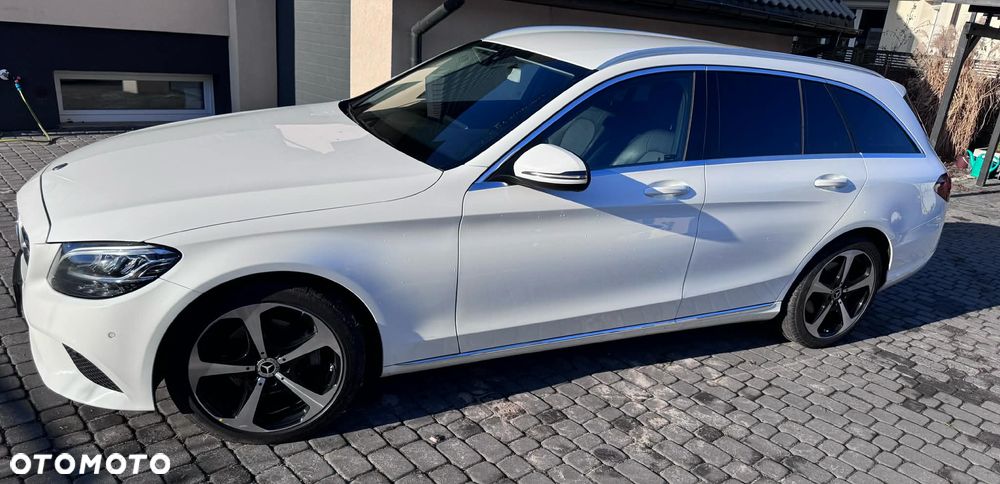 Mercedes-Benz Klasa C 220 d 4MATIC 9G-TRONIC - 3