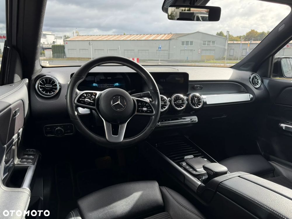 Mercedes-Benz GLB 250 4-Matic 8G-DCT - 7