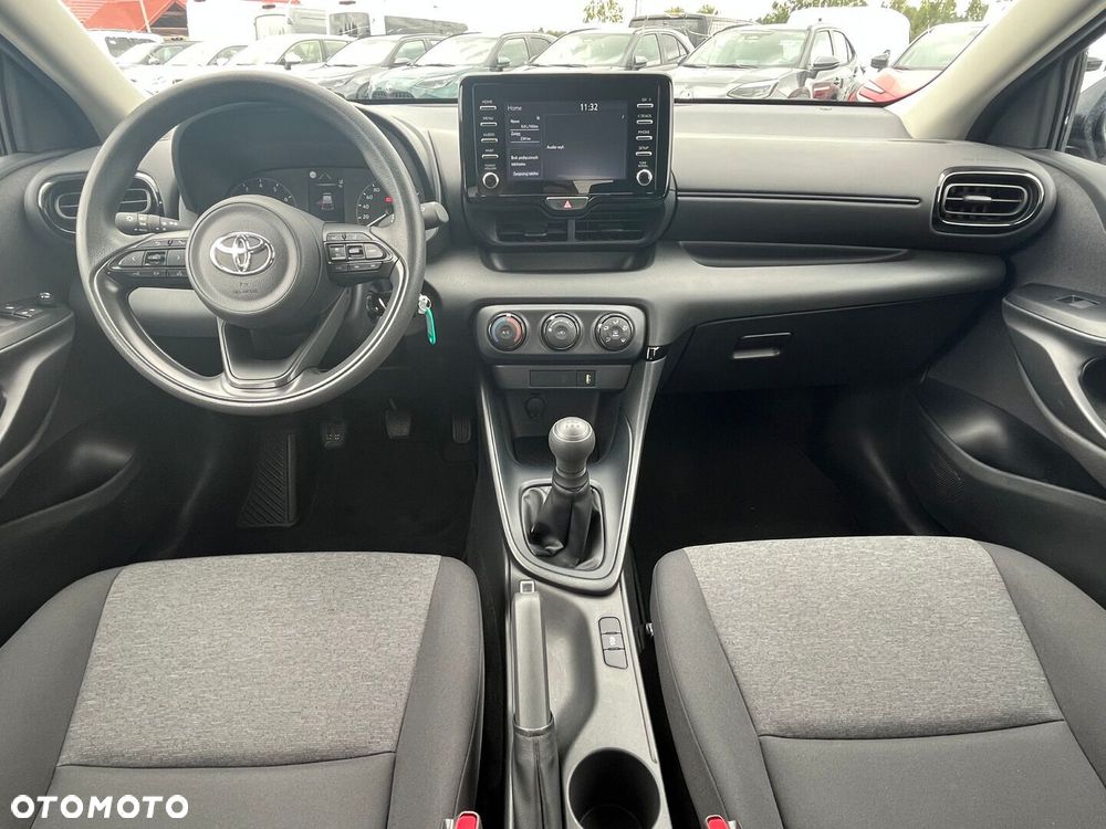Toyota Yaris - 5