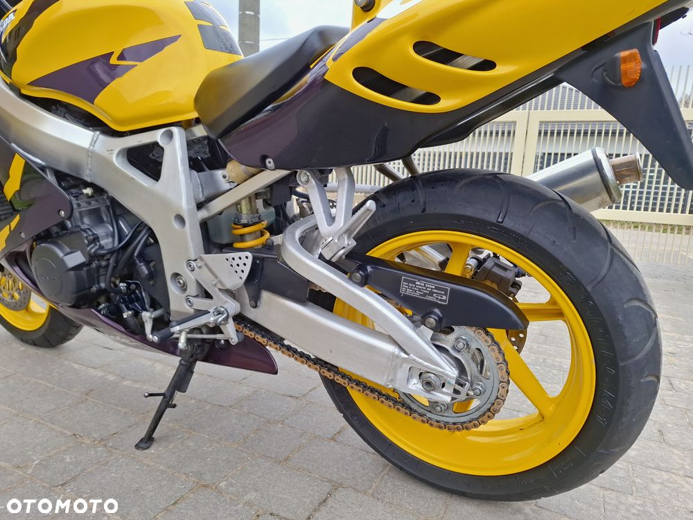 Honda CBR - 24