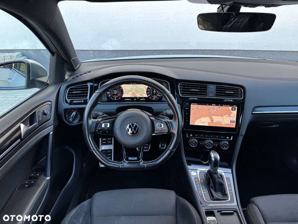 Volkswagen Golf - 12