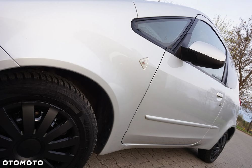 Mitsubishi Colt - 10