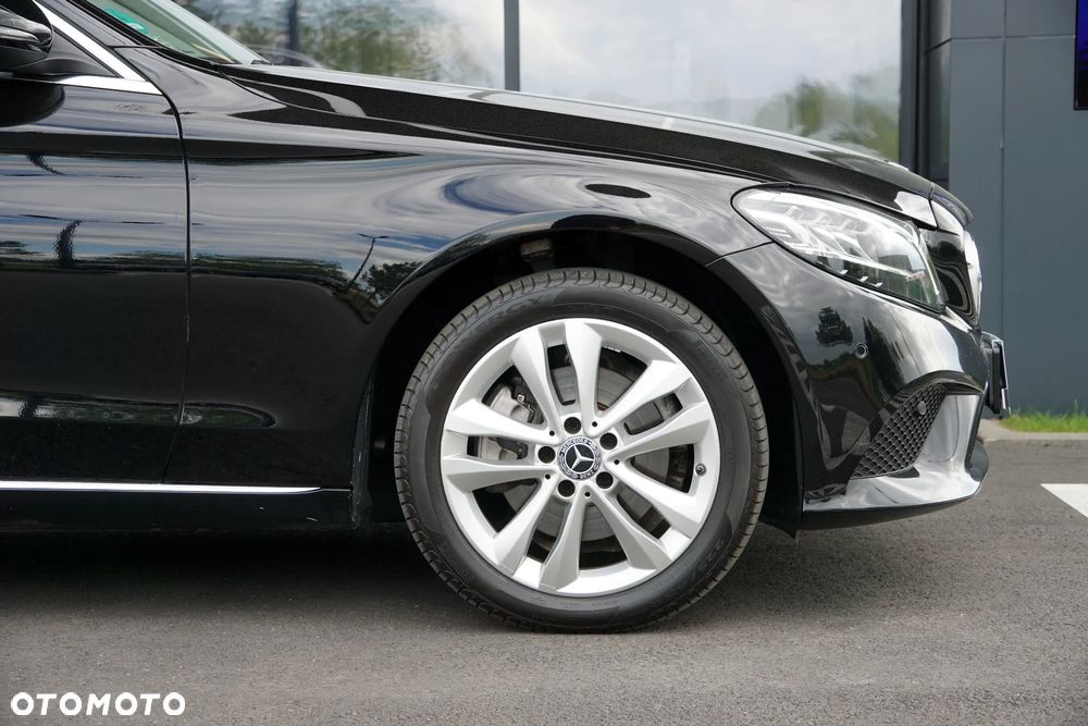 Mercedes-Benz Klasa C 200 d 9G-TRONIC - 12