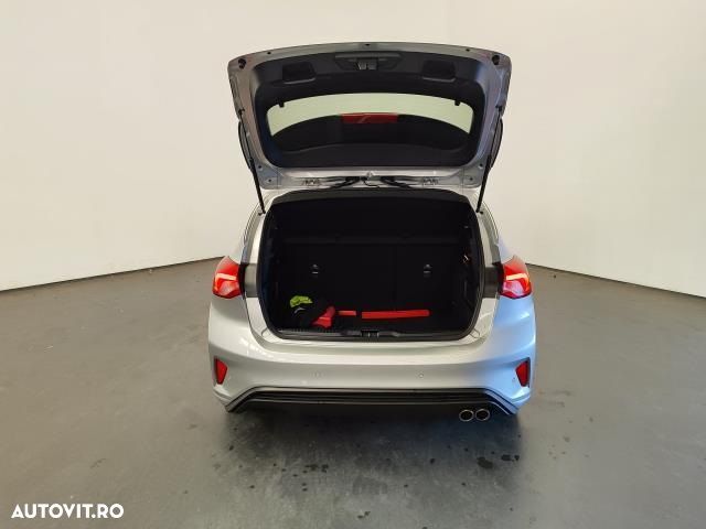 Ford Focus - 13