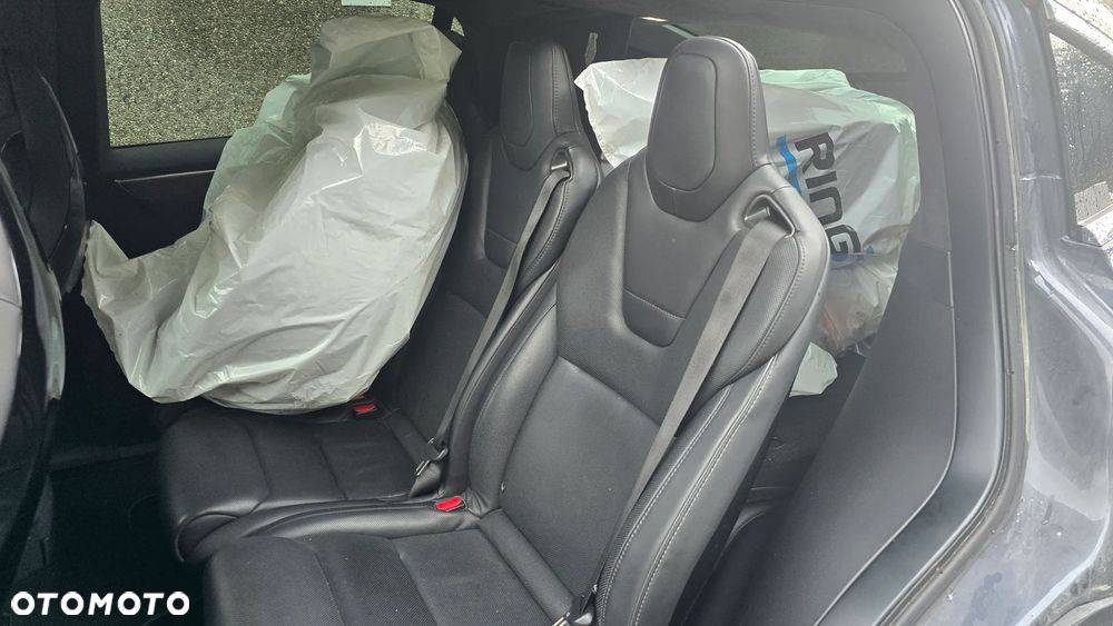 Tesla Model X Long Range Plus - 12