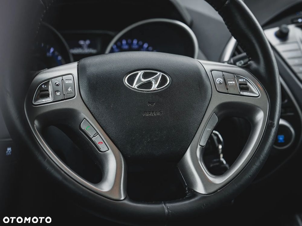 Hyundai ix35 1.7 CRDi 2WD Fifa World Cup Edition - 23