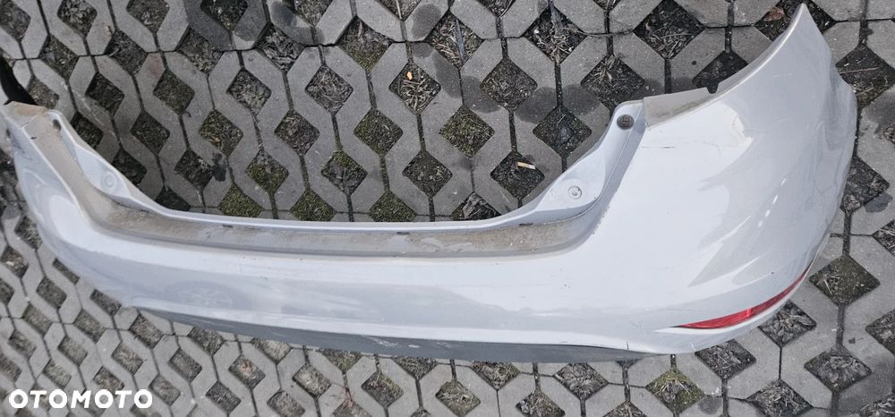 Ford Fiesta MK7  zderzak tył tylny - 3