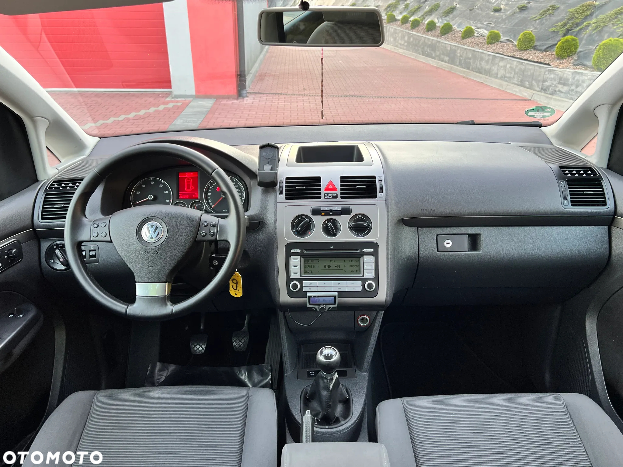 Volkswagen Touran 1.6 Trendline - 21