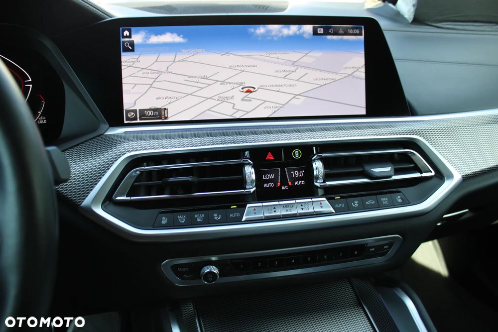 BMW X6 M50i - 23