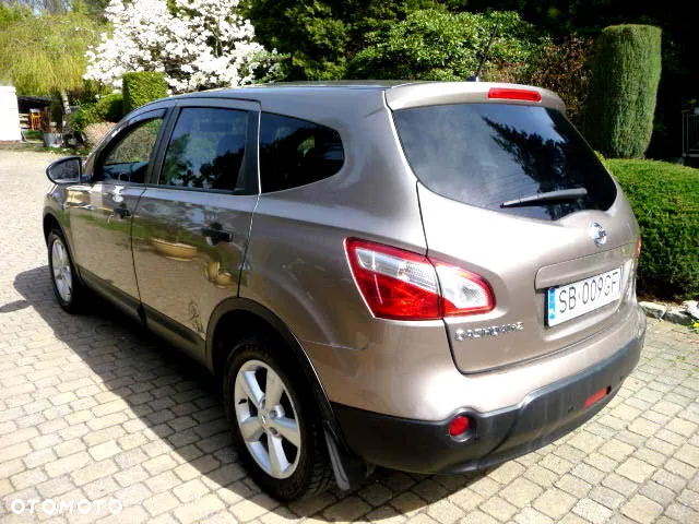 Nissan Qashqai+2 2.0 Tekna Premium - 2