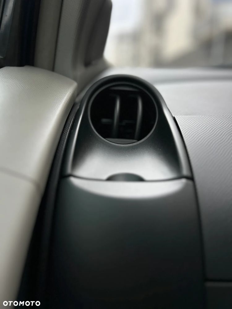 Toyota Yaris - 20