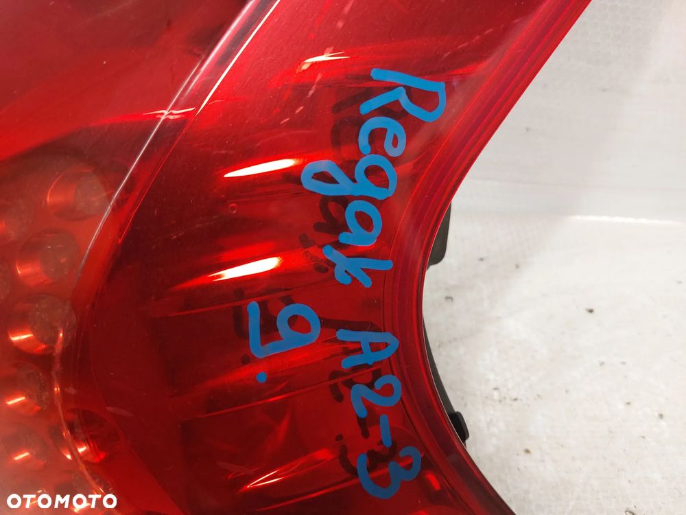 .  LAMPA TYL TYLNA PRAWA PEUGEOT 3008 - 3