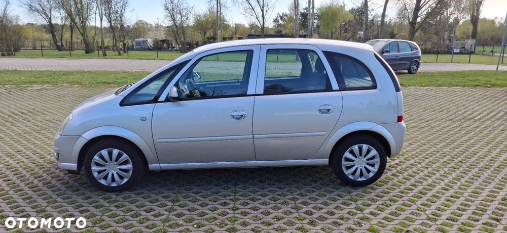 Opel Meriva 1.6 16V (Essentia) - 4