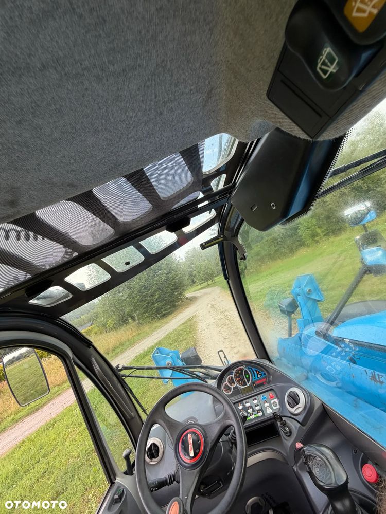Manitou MT1440. Ładowarka Teleskopowa 14 metrów wysuw! UDŹWIG 4 TONY! Przebieg 2900 mtg. Maszyna jak Nowa z SALONU. 2017 rok. z Norwegii z Gospodarstwa rolnego! Silnik PERKINS Turbo 110 km. Aktualne Serwisy w Dekra. Nowy Model sterowane wszystko z 1 dżojstika. Ani deka luzów czy wycieku. OKAZJA! Jazda REWERS + 4 biegi. Skręt 3 tryby. Wyjście Hydrauliczne na maszcie, Poziomowanie ośi stabilizatory! Wyjścia Hydrauliczne na maszt! Okazja Ani deka luzów i wycieków. Wersja Norweska. Wielka Okazja - 39