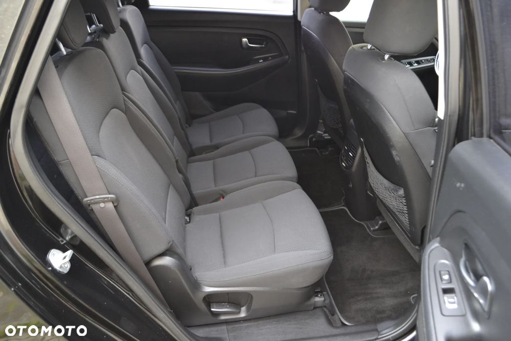 Kia Carens 1.6 GDI L - 18