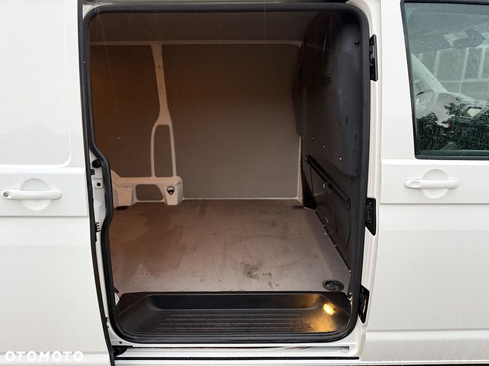 Volkswagen Transporter T6 - 13