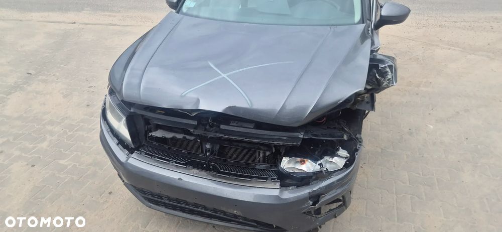Volkswagen Tiguan - 4