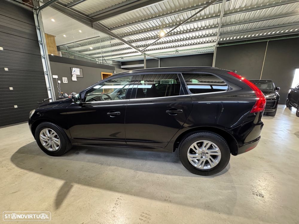Volvo XC 60 2.0 D4 Momentum - 5