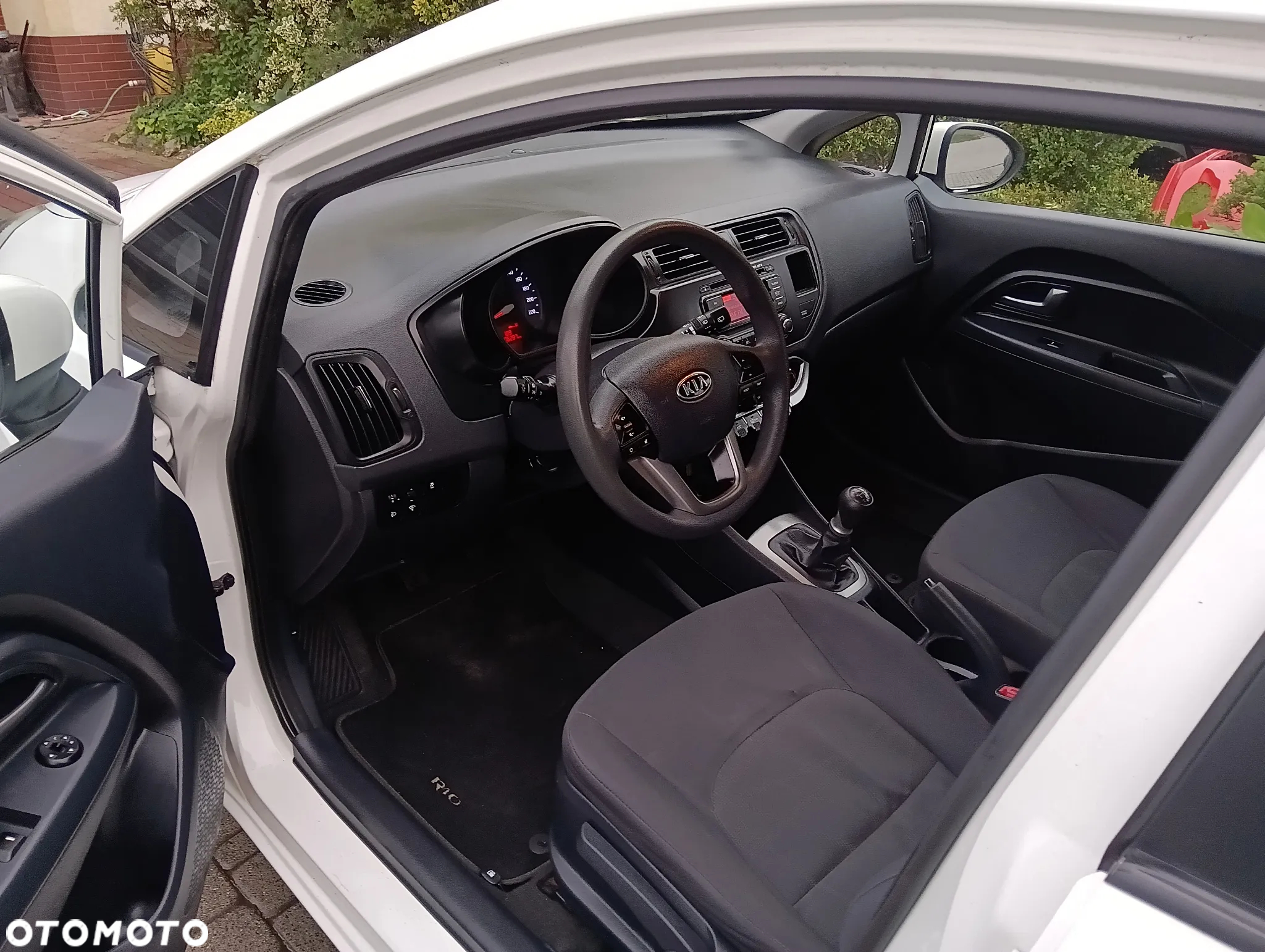 Kia Rio 1.2 Edition 7 - 15