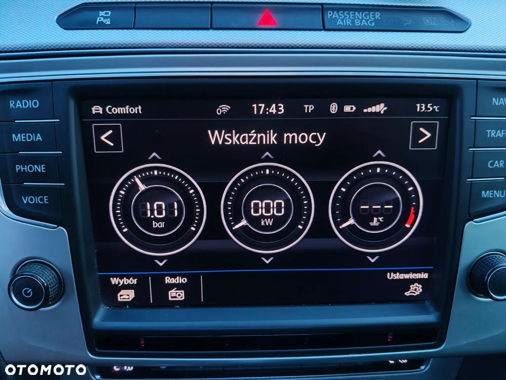 Volkswagen Passat - 23