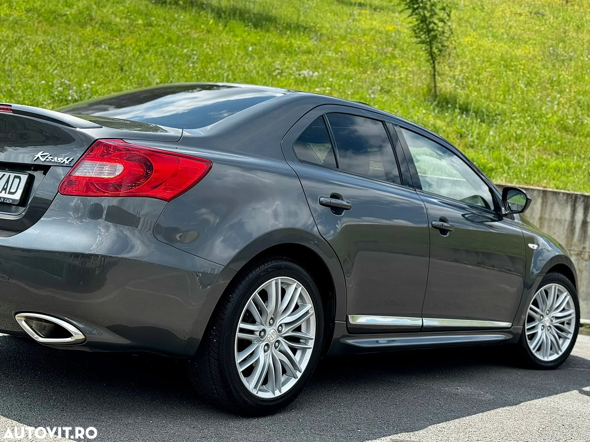 Suzuki Kizashi 2.4 4x2 Sport - 27
