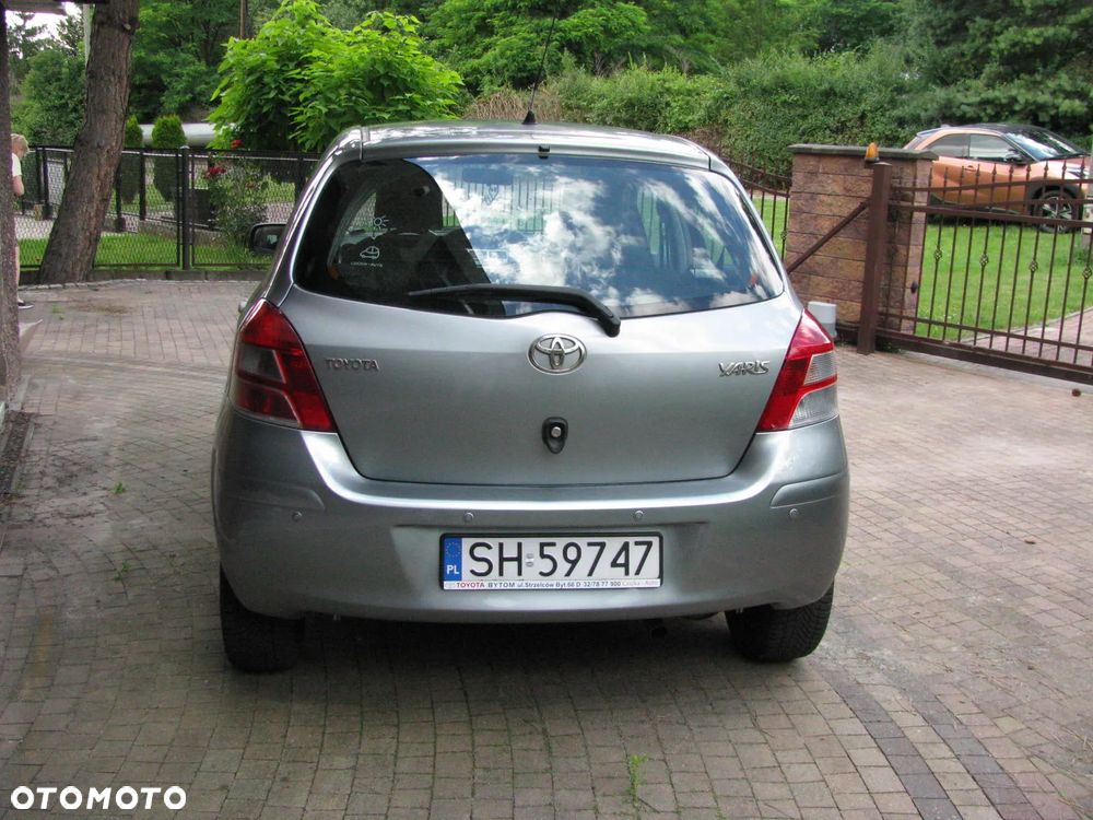 Toyota Yaris 1.33 2010 - 12