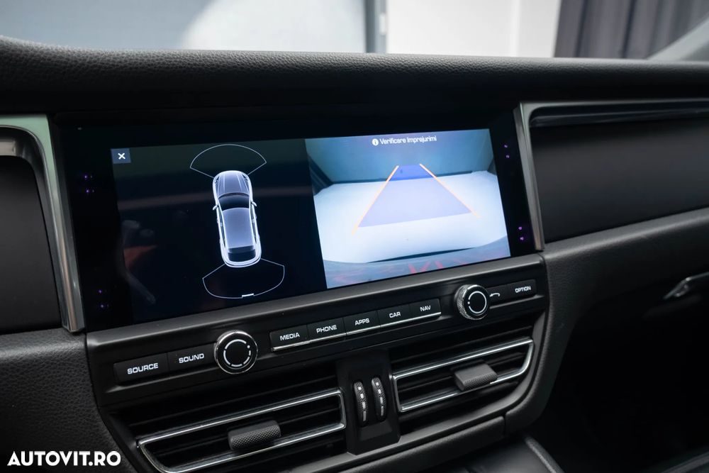 Porsche Macan Standard - 17