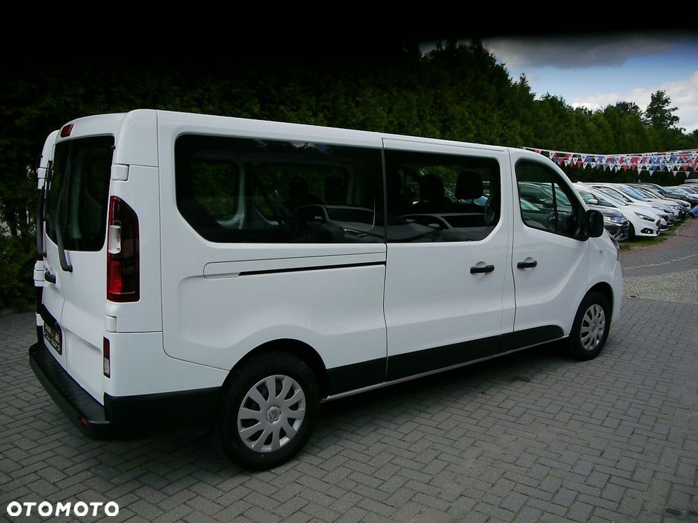 Renault Trafic Grand Combi Authentique - 12