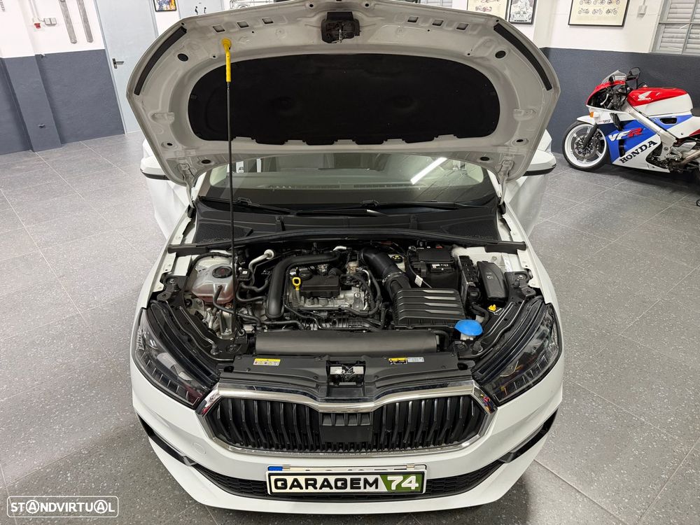 Skoda Fabia 1.0 TSI First Edition - 16