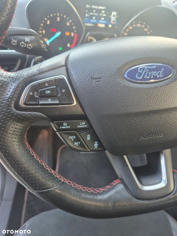 Ford Kuga 2.0 TDCi 4x4 ST-Line - 12