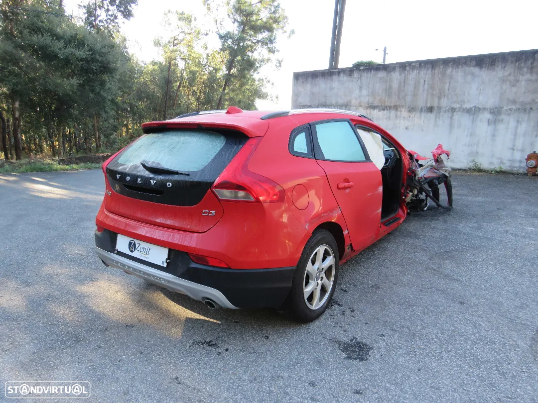 Volvo V40 2.0 D3 (150cv) de 2013  - Peças Usadas (8014) - 4