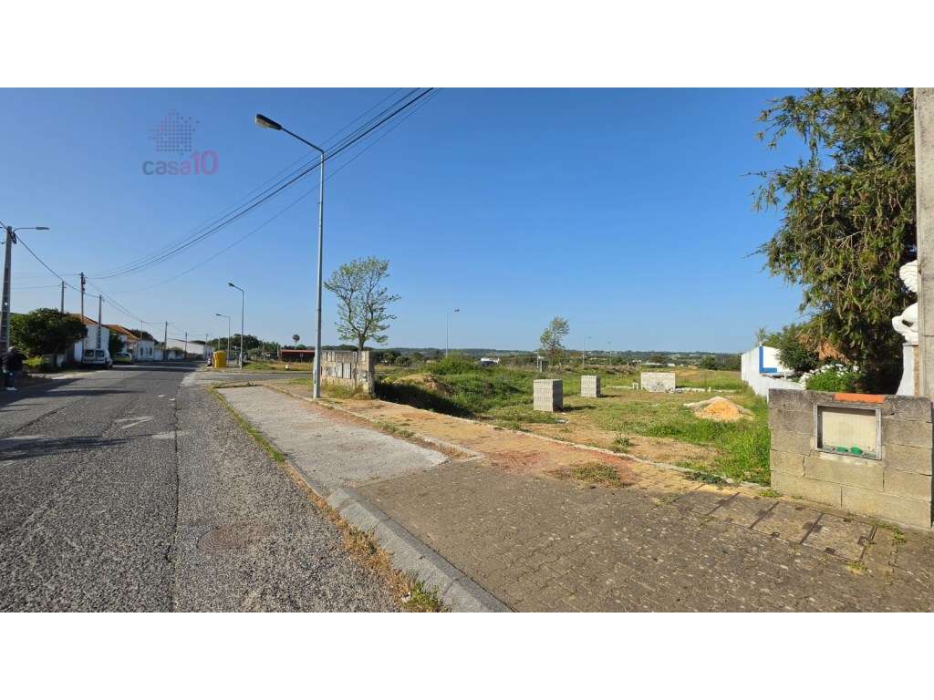 Vende-se terreno urbano, para construção, em Aveiras de Cima - Grande imagem: 4/10