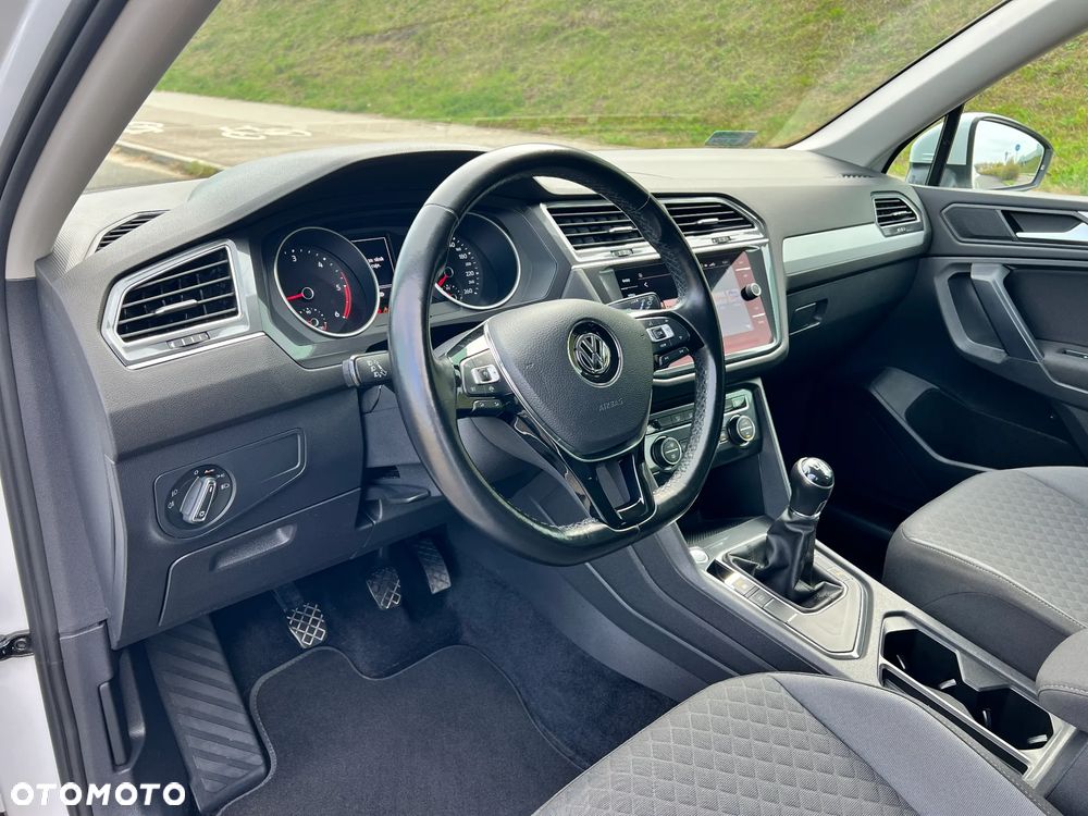 Volkswagen Tiguan Allspace 2.0 TDI SCR Comfortline - 12