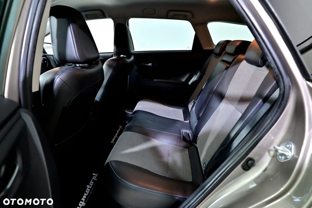Toyota Auris - 17