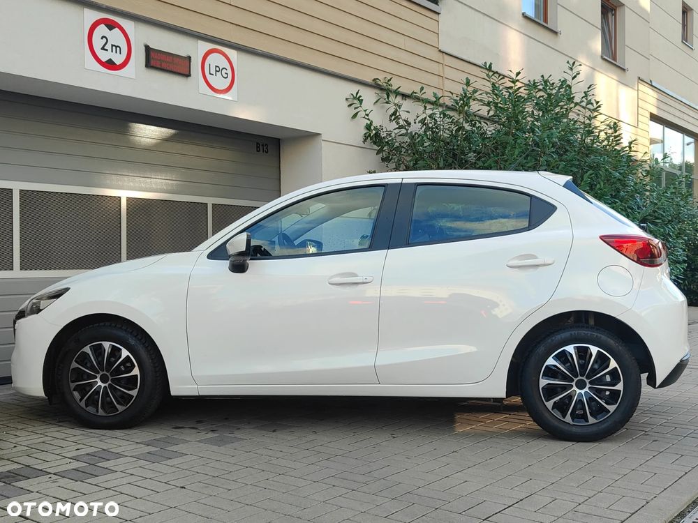 Mazda 2 - 4
