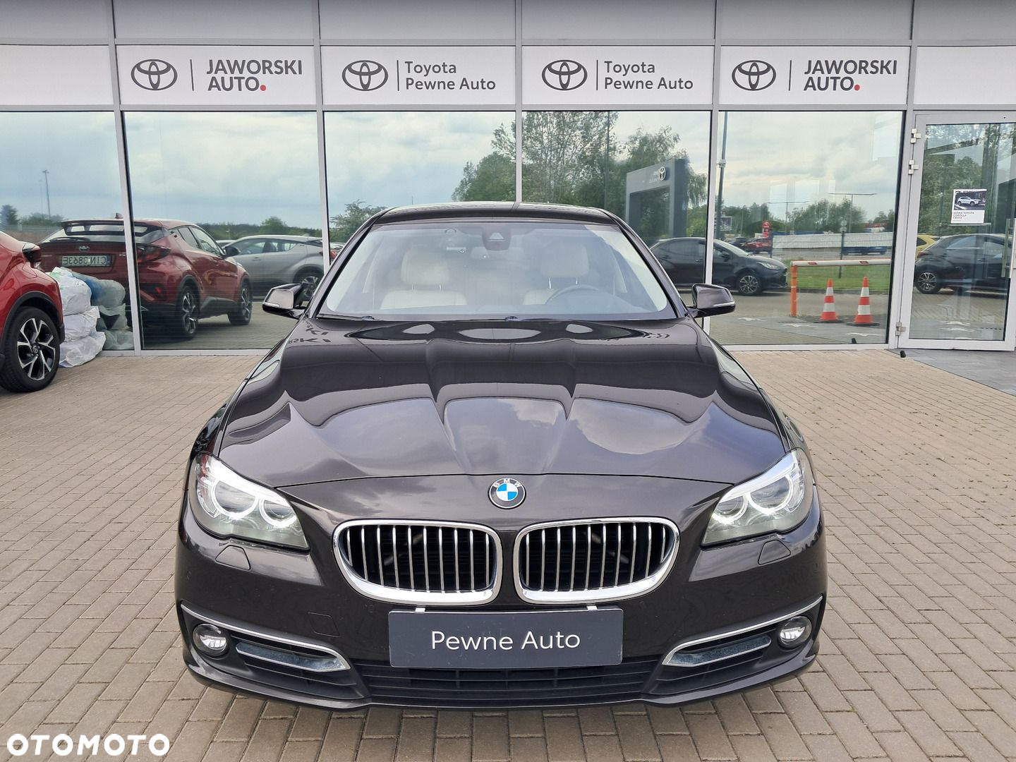 BMW Seria 5 520d xDrive Luxury Line - 2