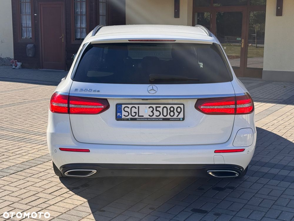 Mercedes-Benz Klasa E 300 de 9G-TRONIC Exclusive - 5