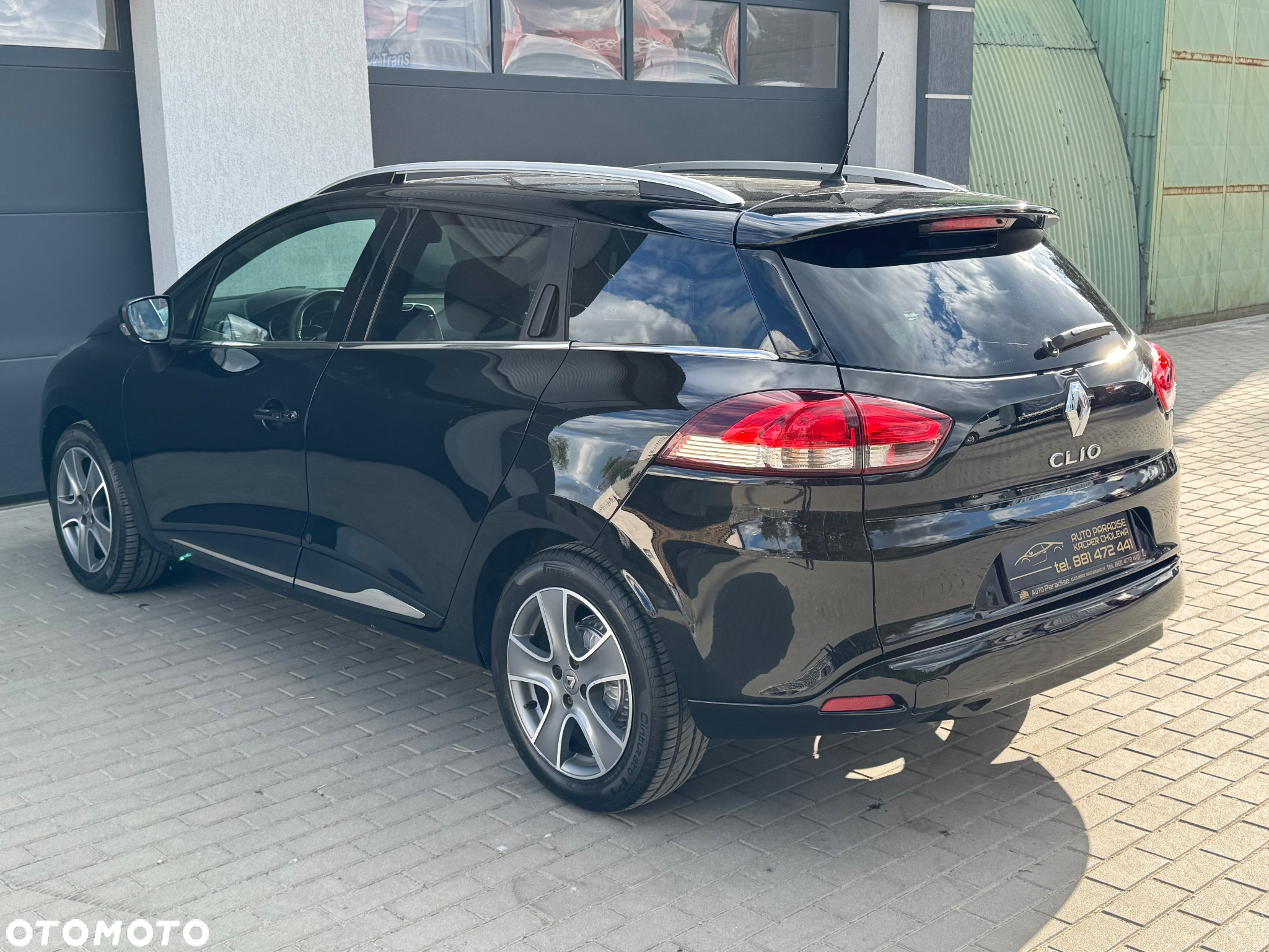 Renault Clio 1.2 16V 75 LIMITED - 14