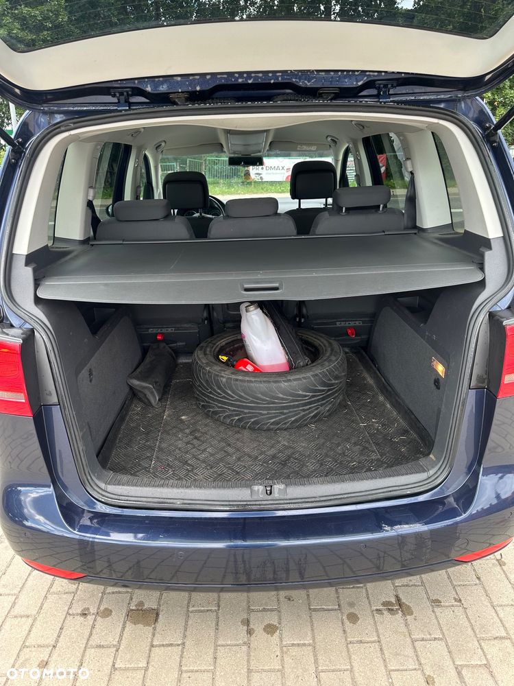 Volkswagen Touran 1.6 TDI DPF BlueMot Comfortline - 13