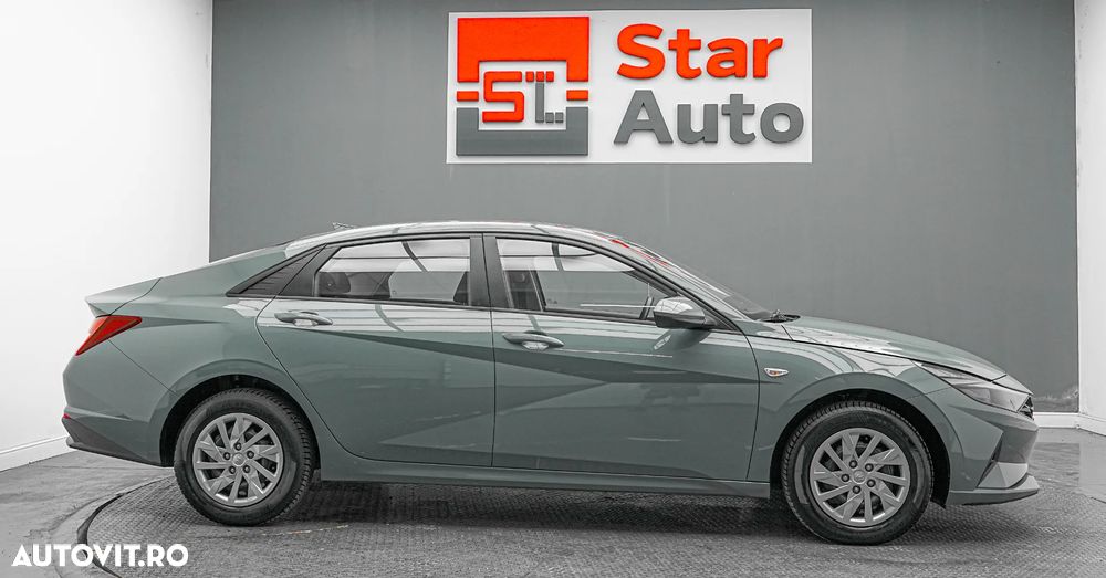 Hyundai Elantra 1.6 l 123 CP CVT Exclusive Navi - 11