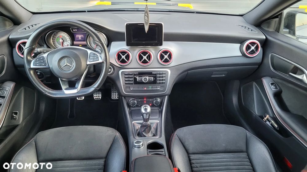 Mercedes-Benz CLA 180 - 26
