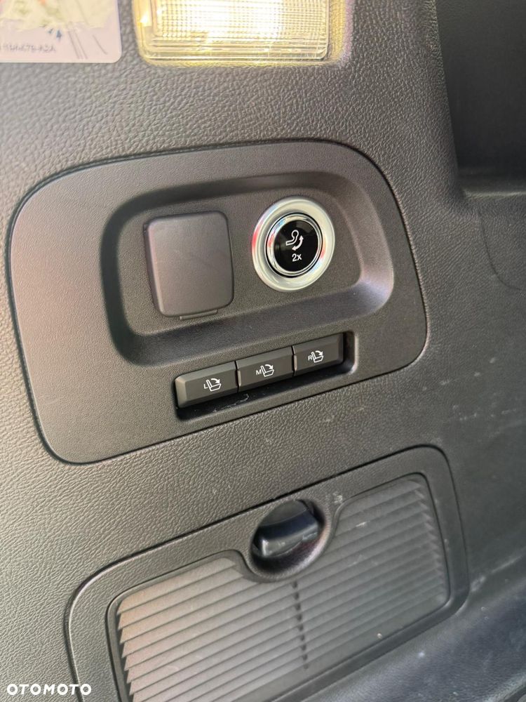 Ford S-Max 2.0 EcoBlue Titanium - 12