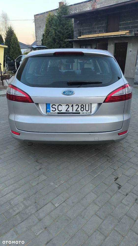 Ford Mondeo 2.0 TDCi Ambiente - 4